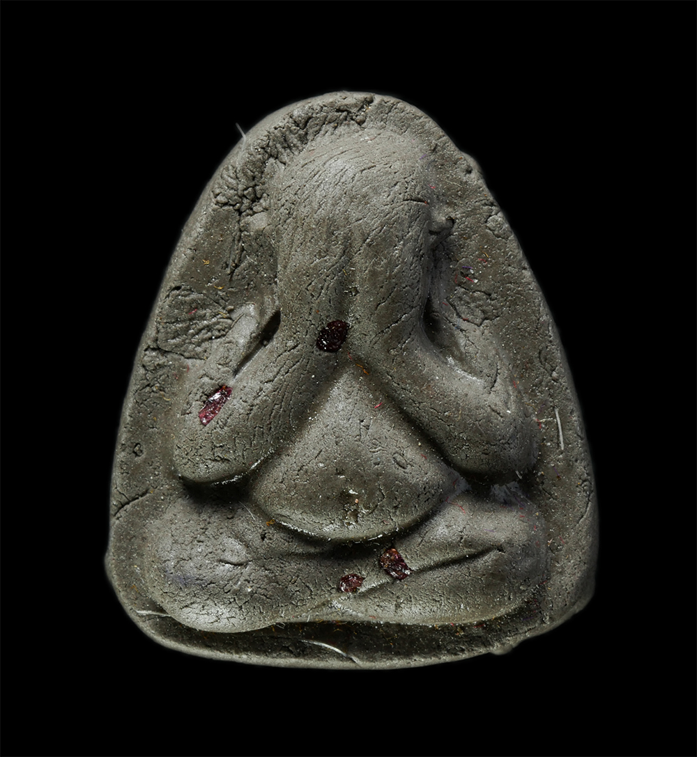 20Jan25 (102)p.jpg - พระปิดตามหาอุตม์ ปลดหนี้ หลวงปู่หา สุภโร (หลวงปู่ไดโนเสาร์) พระเทพมงคลวชิรมุนี เจ้าอาวาสวัดสักกะวัน(ภูกุ้มข้าว) จ.กาฬสินธุ์ อายุ 93 ปี พ.ศ.2561 เนื้อผ [..] | https://kamulet.in.th